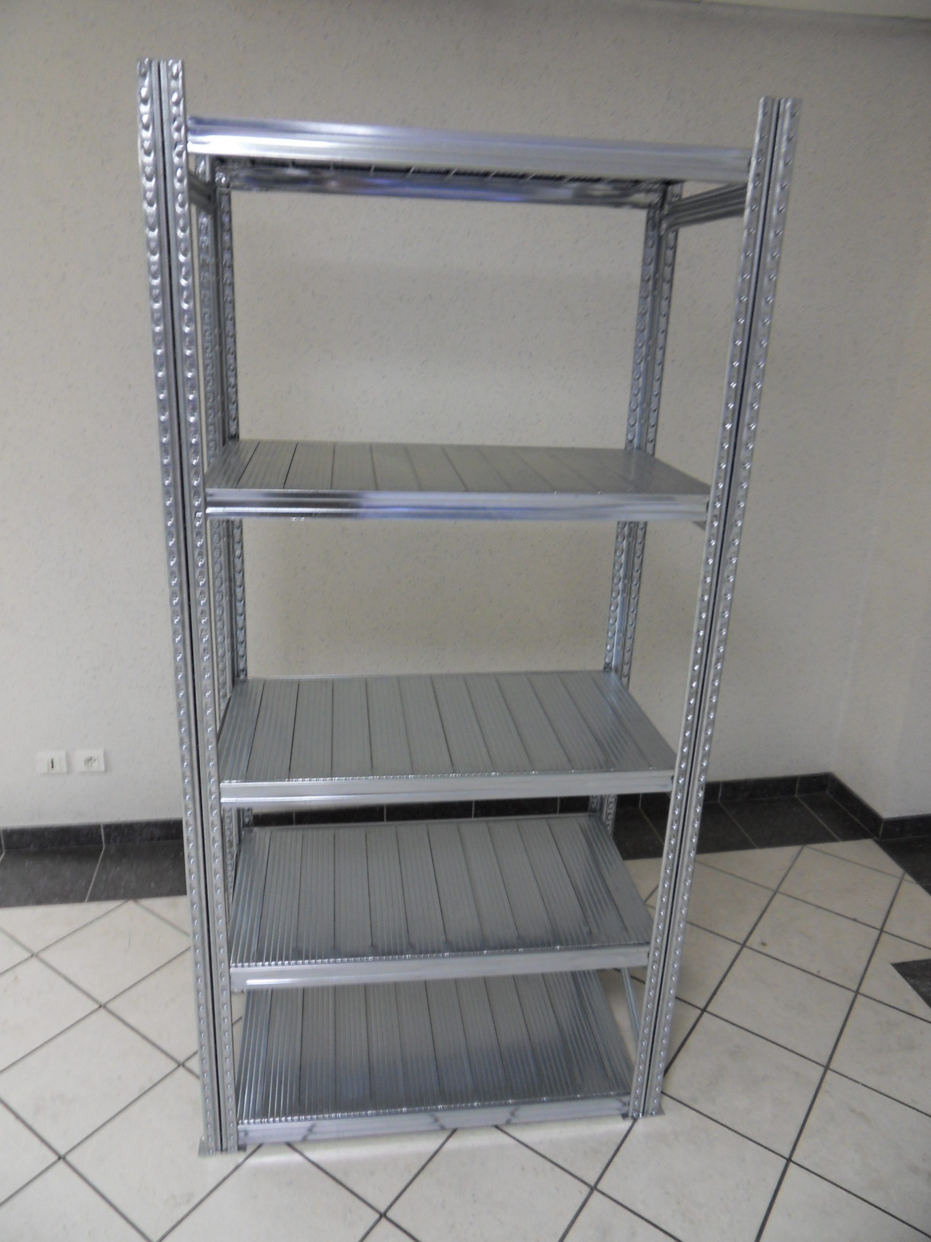  Rayonnage léger pour réserve en acier galvanisé